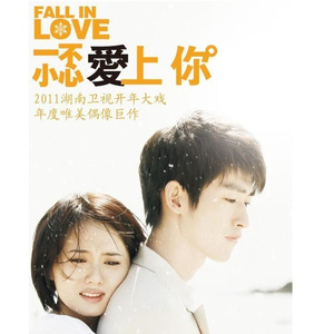 在厨房趴着掀起裙子H
