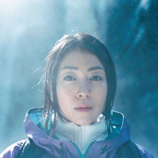 在厨房趴着掀起裙子H
